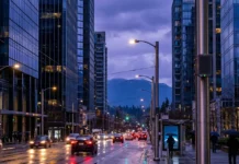 TELUS Confirms Acquisition of New 3800 MHz Spectrum Licenses Acquisition of New 3800 MHz Spectrum Licenses