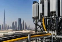 UAE Renews e& and du Telecom Licences for 20 Years UAE Renews e& and du Telecom Licences for 20 Years